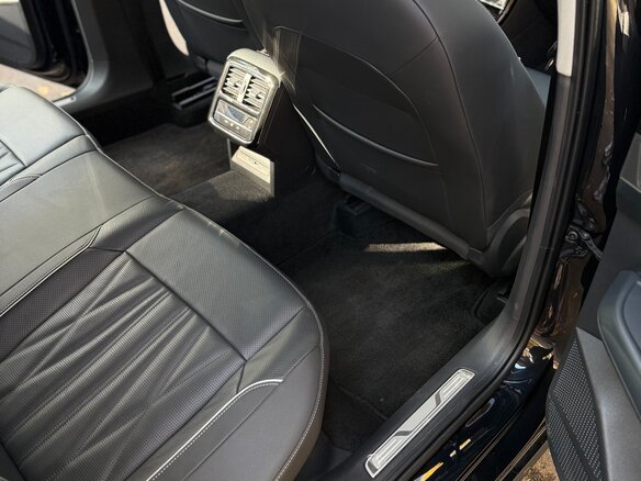 2023 Volkswagen Passat B8 Рестайлинг, чёрный, 3550000 рублей - вид 12