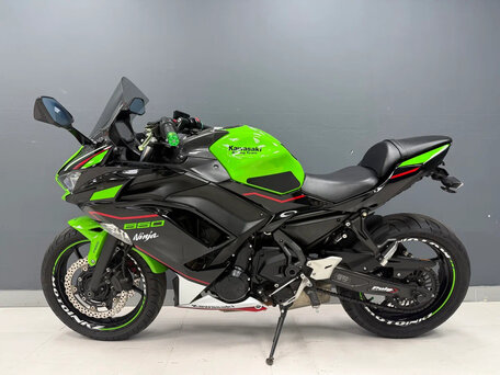 2022 Kawasaki Ninja 650, зелёный, 820000 рублей, вид 2