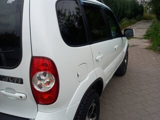 2016 Chevrolet Niva I Рестайлинг, белый, 865000 рублей, вид 5