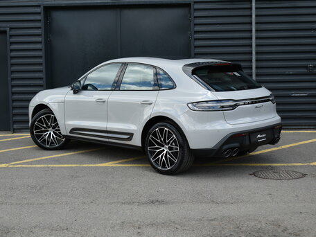 2026 Porsche Macan I Рестайлинг 2, серый, 13990000 рублей, вид 5