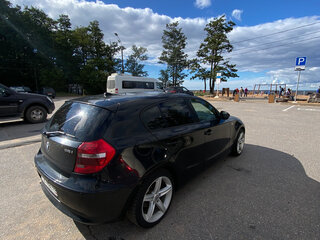 2011 BMW 1 серии 116i I (E81/E82/E87/E88) Рестайлинг, чёрный, 1000000 рублей, вид 5