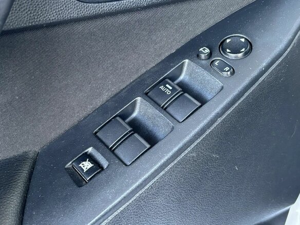 2010 Mazda 3 II (BL), серебристый, 878000 рублей - вид 20