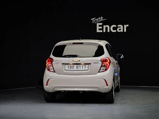 2022 Chevrolet Spark IV Рестайлинг, бежевый, 931000 рублей, вид 4