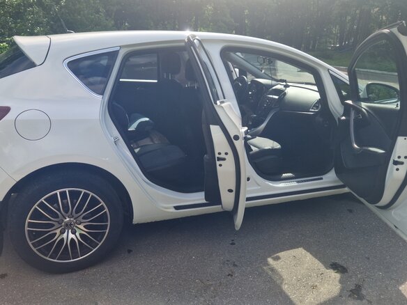 2013 Opel Astra J Рестайлинг, белый, 760000 рублей - вид 6
