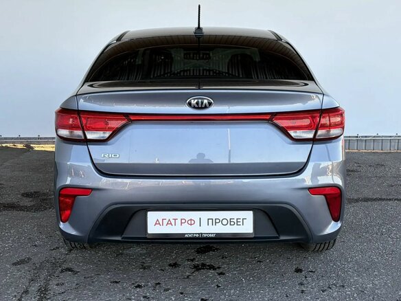 2018 Kia Rio IV, серебристый, 1595000 рублей - вид 5