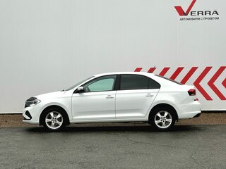 2021 Volkswagen Polo VI, белый, 1630000 рублей, вид 2
