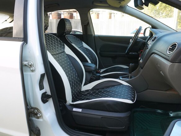 2011 Ford Focus II Рестайлинг, белый, 618000 рублей - вид 5