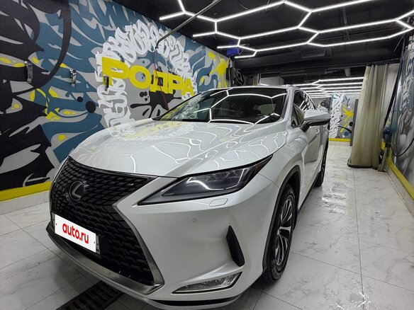 2020 Lexus RX 300 IV Рестайлинг, белый - вид 2