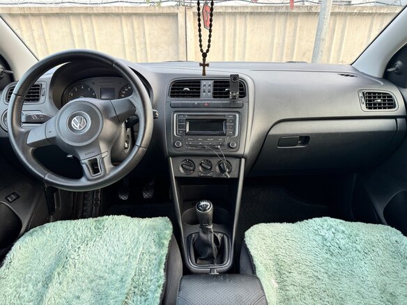 2014 Volkswagen Polo V, белый, 650000 рублей - вид 9