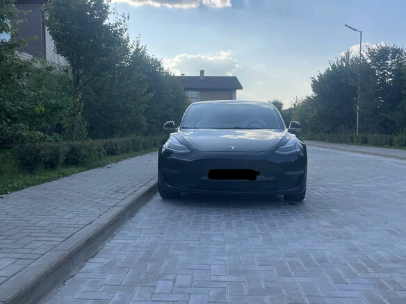 2020 Tesla Model 3 Standart Plus I, чёрный - вид 1