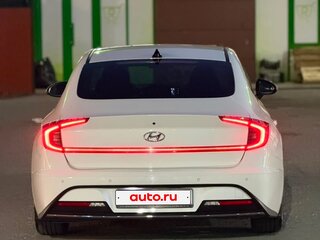 2020 Hyundai Sonata VIII (DN8), жёлтый, 1950000 рублей, вид 4