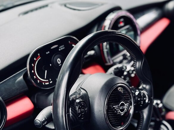 2018 Mini Hatch JCW III (F55/F56) Рестайлинг, чёрный, 2690000 рублей - вид 15