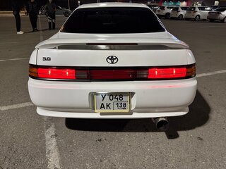 1994 Toyota Mark II VII (X90), белый, 540000 рублей, вид 2