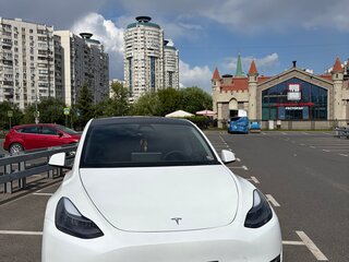 2023 Tesla Model Y Performance I, белый, 5600000 рублей, вид 2