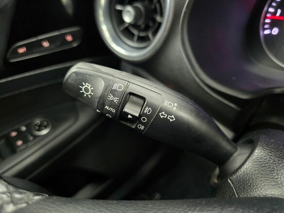 2019 Kia Cerato IV, красный, 1849000 рублей - вид 12