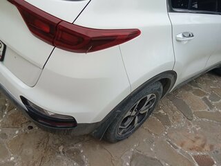 2020 Kia Sportage IV Рестайлинг, белый, 2500000 рублей, вид 5