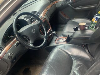 2001 Mercedes-Benz S-Класс 500 IV (W220), серебристый, 555000 рублей, вид 3