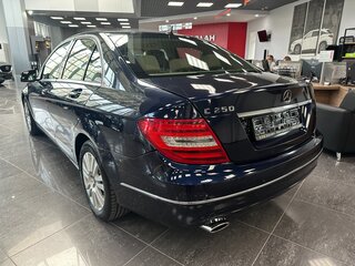 2012 Mercedes-Benz C-Класс 250 III (W204) Рестайлинг, синий, 1100000 рублей, вид 3