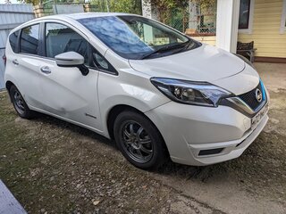 2017 Nissan Note e-Power II Рестайлинг, белый, 800000 рублей, вид 3