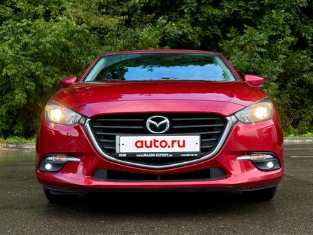 2018 Mazda 3 III (BM) Рестайлинг, красный, вид 1