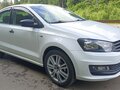 2018 Volkswagen Polo V Рестайлинг, белый, 780000 рублей