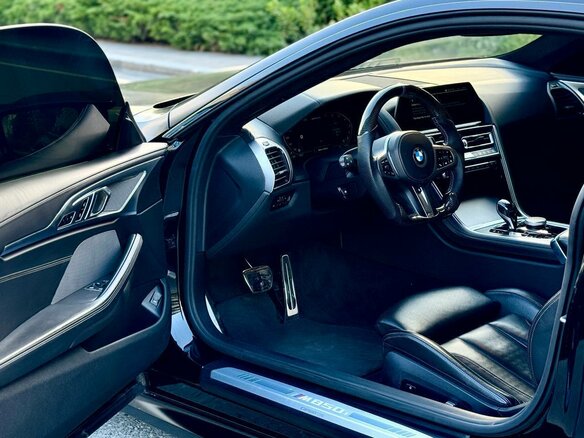 2021 BMW 8 серии M850i xDrive II (G14/G15/G16), чёрный, 8000000 рублей - вид 29