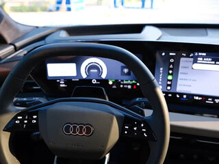 2026 Audi Q6L e-tron, зелёный, 7000000 рублей, вид 5