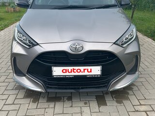 2020 Toyota Yaris IV, серый, 1601000 рублей, вид 1