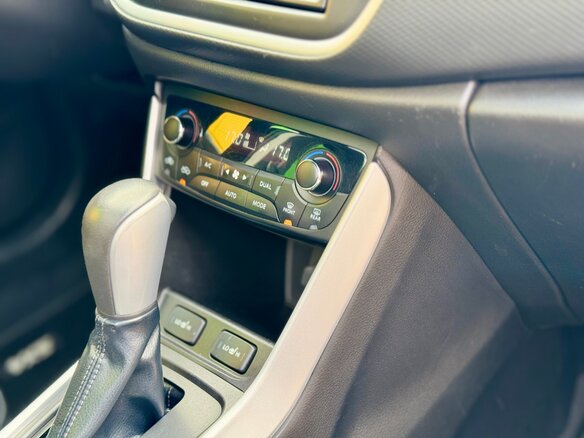 2013 Suzuki SX4 II (S-Cross), зелёный - вид 13