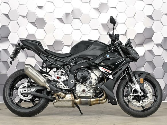 2025 BMW S 1000 R, чёрный, 2049000 рублей - вид 2