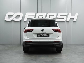 2021 Volkswagen Tiguan II Рестайлинг, белый, 2059000 рублей, вид 4