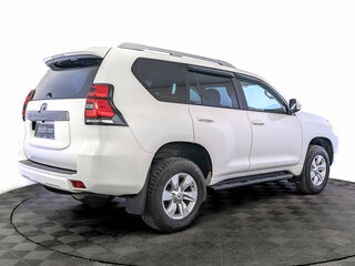 2021 Toyota Land Cruiser Prado 150 Series Рестайлинг 3, белый, 4799000 рублей, вид 5