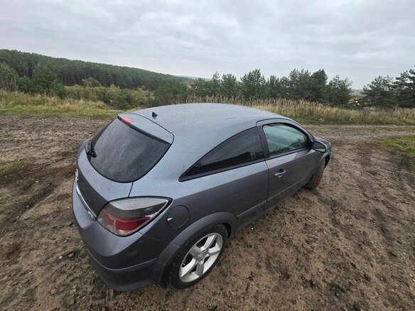 2007 Opel Astra GTC H Рестайлинг, серый, 300000 рублей - вид 1