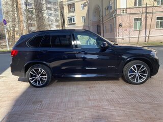 2018 BMW X5 40d III (F15), чёрный, 4000000 рублей, вид 4