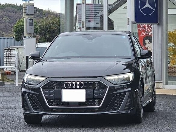 2022 Audi A1 35 TFSI II (GB), чёрный, 1550084 рублей - вид 6