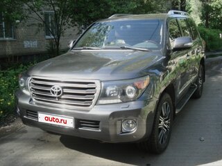 2014 Toyota Land Cruiser 200 Series Рестайлинг 1, серый, 4050000 рублей, вид 2