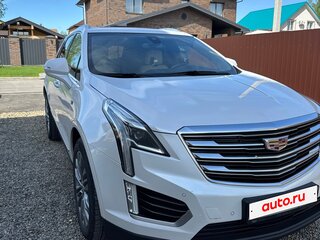 2017 Cadillac XT5 I, белый, 2900000 рублей, вид 1