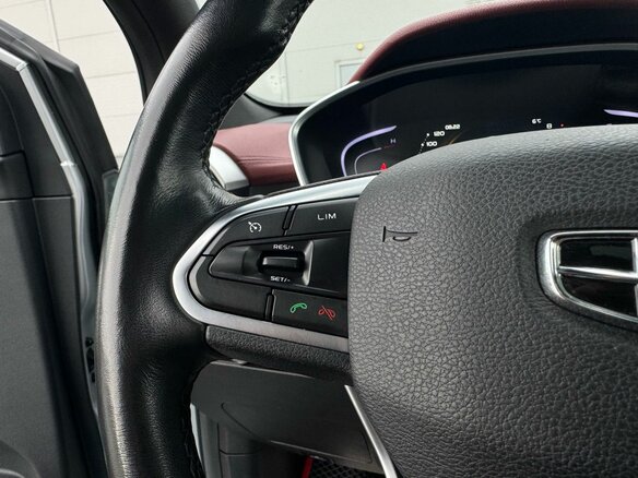 2021 Geely Coolray I, серебристый, 1449000 рублей - вид 27