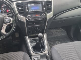 2019 Mitsubishi L200 V Рестайлинг, чёрный, 2300000 рублей, вид 5