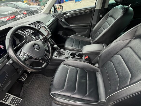 2018 Volkswagen Tiguan II, белый, 2150000 рублей - вид 4
