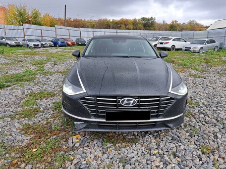 2019 Hyundai Sonata VIII (DN8), чёрный, 1610000 рублей, вид 2