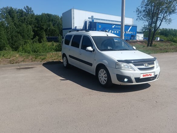 2014 Lada (ВАЗ) Largus I, белый, 550000 рублей - вид 2
