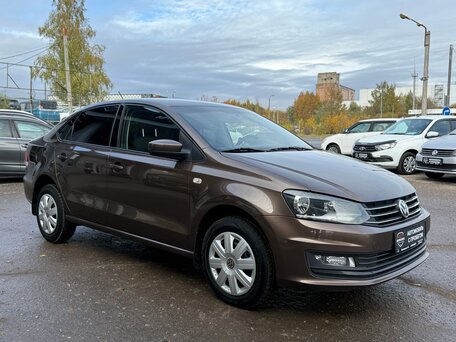 2016 Volkswagen Polo V Рестайлинг, коричневый, вид 4