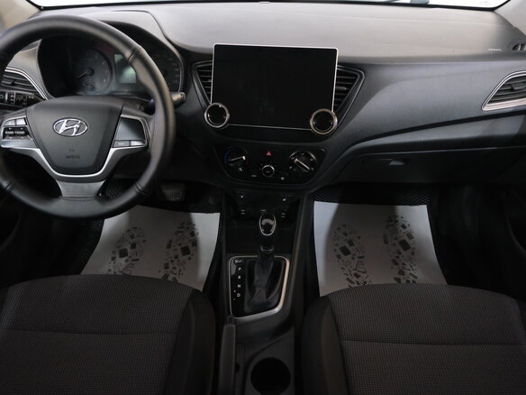 2019 Hyundai Solaris II, серый, 1159000 рублей - вид 12