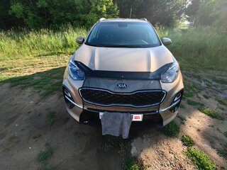 2020 Kia Sportage IV Рестайлинг, коричневый, 2350000 рублей, вид 1