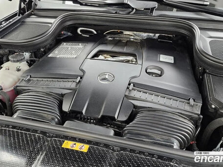 2025 Mercedes-Benz GLS 580 II (X167) Рестайлинг, чёрный, 17500000 рублей, вид 5