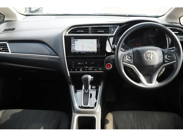 2022 Honda Shuttle II Рестайлинг, белый, 1115000 рублей - вид 8
