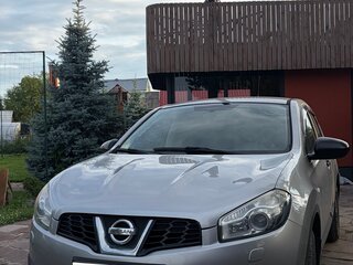 2010 Nissan Qashqai I, серебристый, 950000 рублей, вид 2