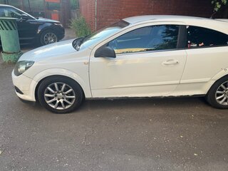 2007 Opel Astra GTC H Рестайлинг, белый, 280000 рублей, вид 2