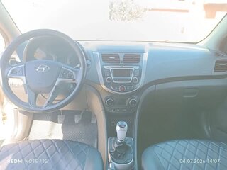 2015 Hyundai Solaris I Рестайлинг, белый, 520000 рублей, вид 5